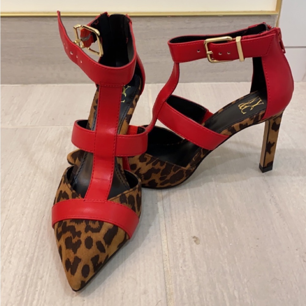 You woke up today and chose in the Layla pump.